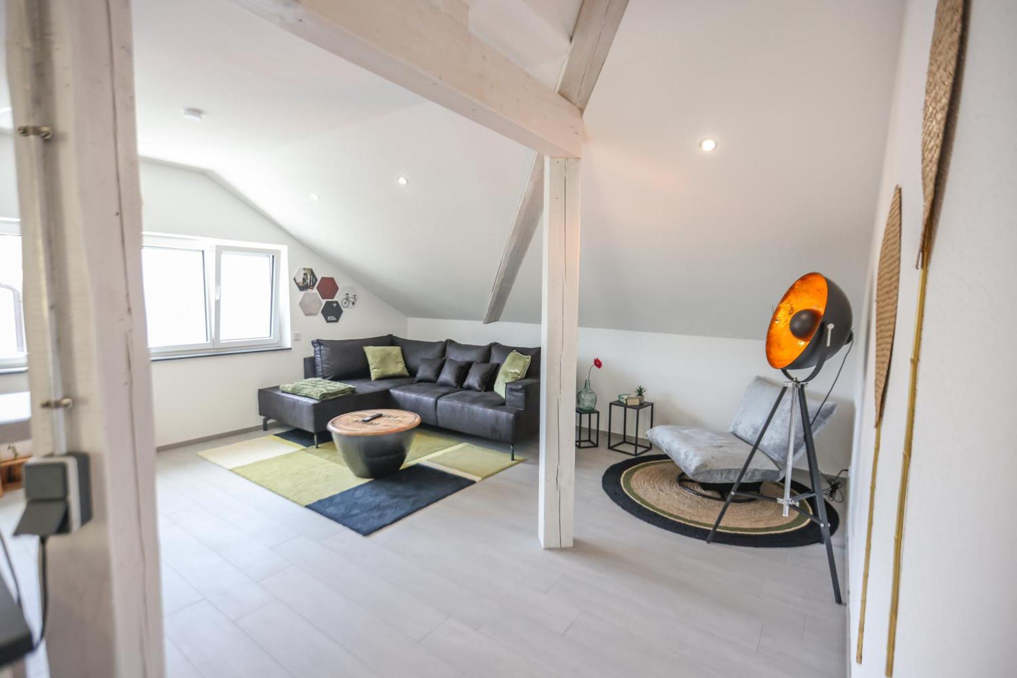 Penthouse-Wohnung I 100 Qm I Blick Auf Die Weinreben I Nespresso I Emma Matratzen 아우겐 외부 사진