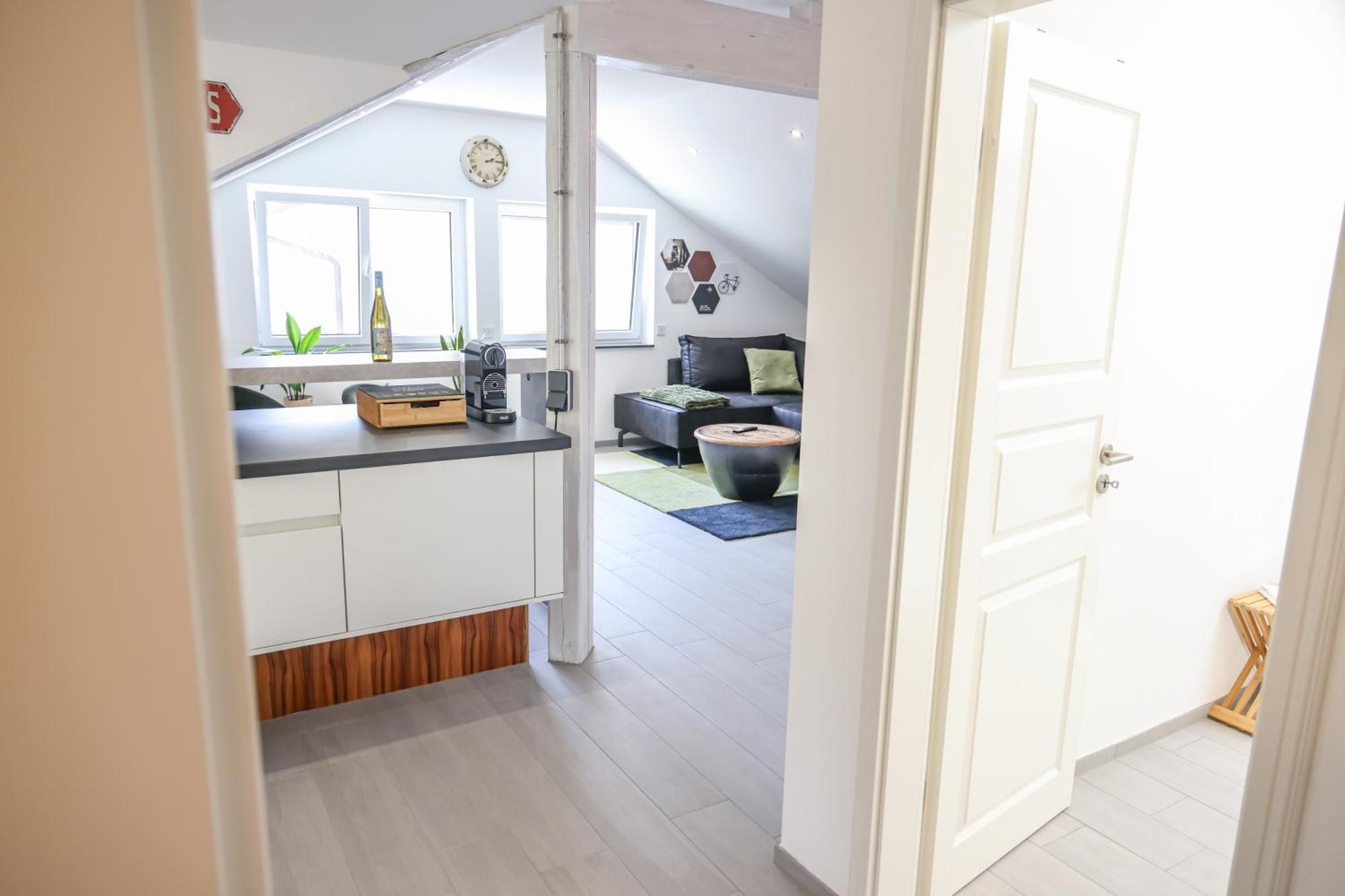 Penthouse-Wohnung I 100 Qm I Blick Auf Die Weinreben I Nespresso I Emma Matratzen 아우겐 외부 사진